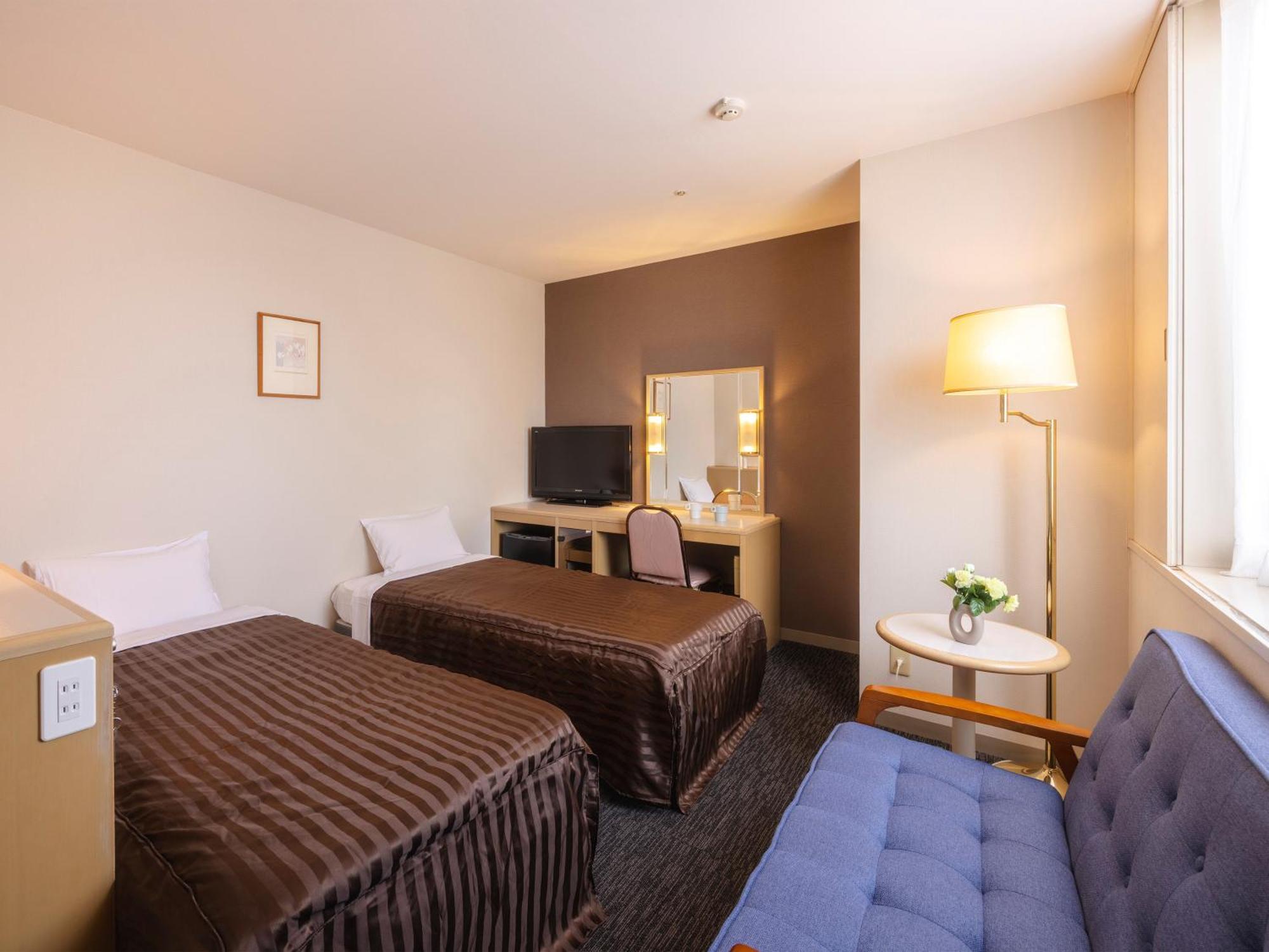 Tsubamesanjo Washington Hotel Екстериор снимка