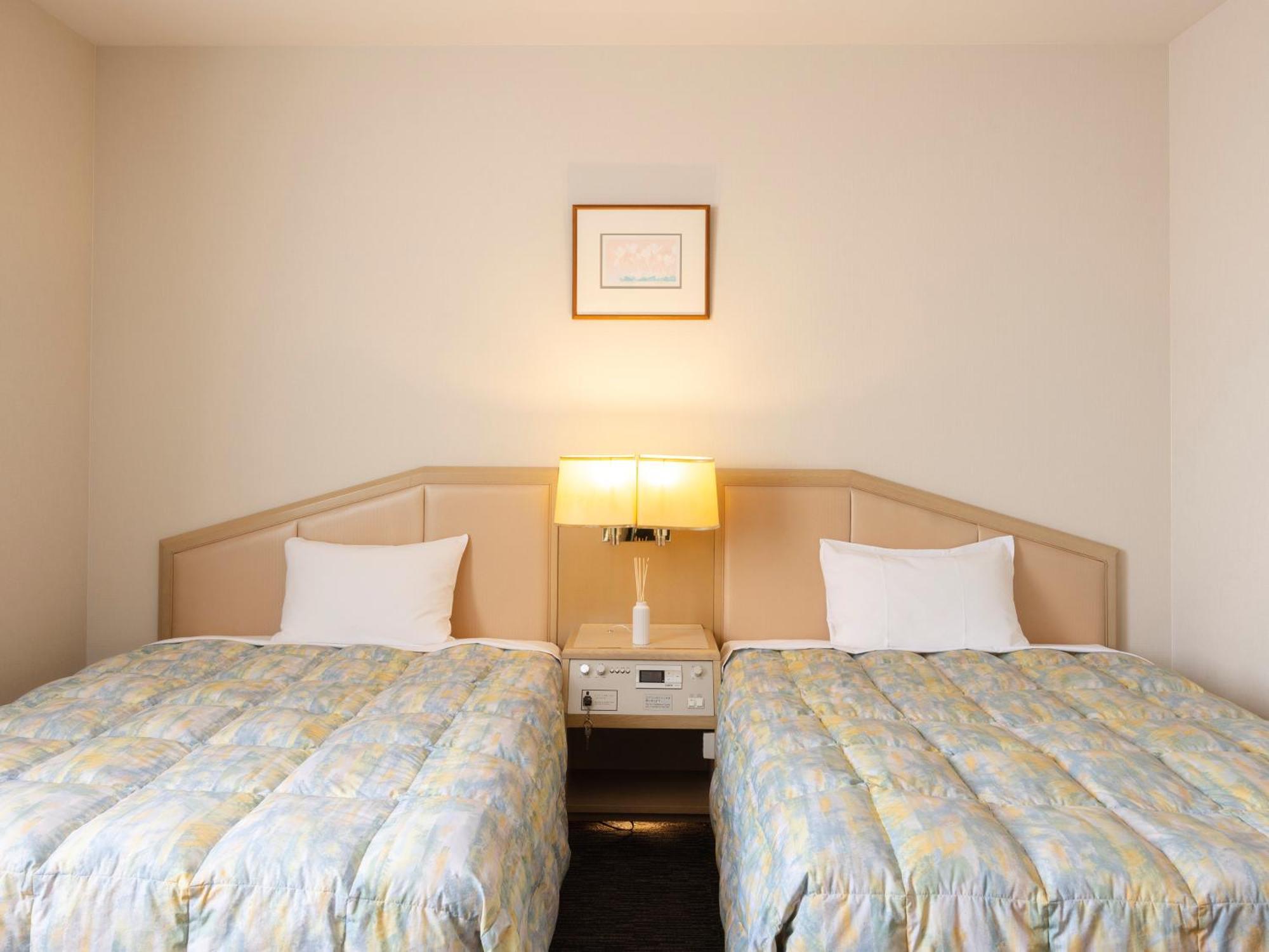 Tsubamesanjo Washington Hotel Екстериор снимка